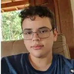 JOVEM DE 20 ANOS MORRE POR COMPLICAÇÕES DA COVID-19.