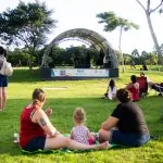 APRESENTAÇÃO TEATRAL MOVIMENTA DOMINGO NO PARQUE NO DIA 19/04/26.
