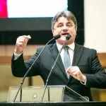 ENQUANTO ISSO EM ORLEANS/SC: “Opa, opa… sinal ligado ou não?”