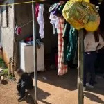 ASSSISTA A REPORTAGEM! CRIANÇAS SÃO ENCONTRADAS SOZINHAS EM CASA E CASO MOBILIZA AUTORIDADES EM LAURO MÜLLER/SC.