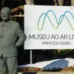 EM ORLEANS/SC. Museu ao Ar Livre celebra 46 anos com visita à luz de lamparinas e entrada gratuita.