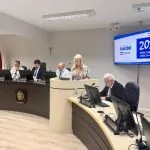 PODER LEGISLATIVO DE ORLEANS/SC. SESSÃO ORDINÁRIA EM 19/10/26.